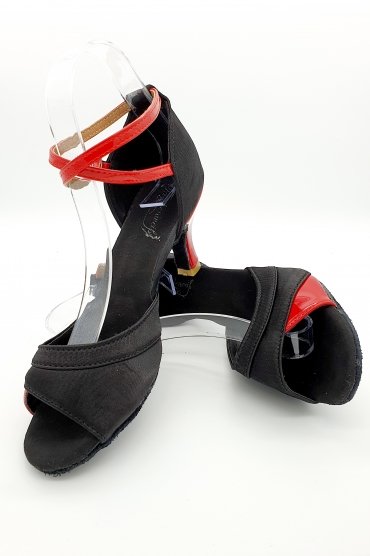 Tanzschuhe D0008LA - Damen Latein Tanzschuh Sandalette Satin schwarz rot Salsa Riemchen 4