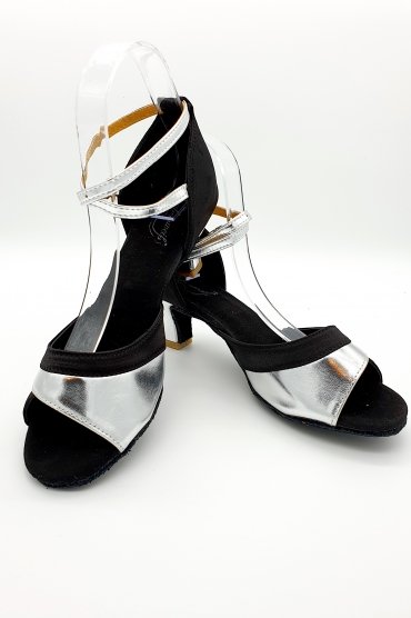 Tanzschuhe D0010LA - Damen Latein Tanzschuh Sandalette Satin schwarz rot Salsa Riemchen 4